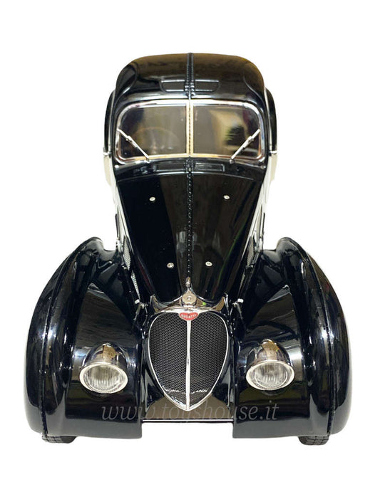 CMC scala 1:18 articolo M085 Bugatti Type 57SC Atlantic Chassis Nr. 57.591 Coupè Restauration 1938