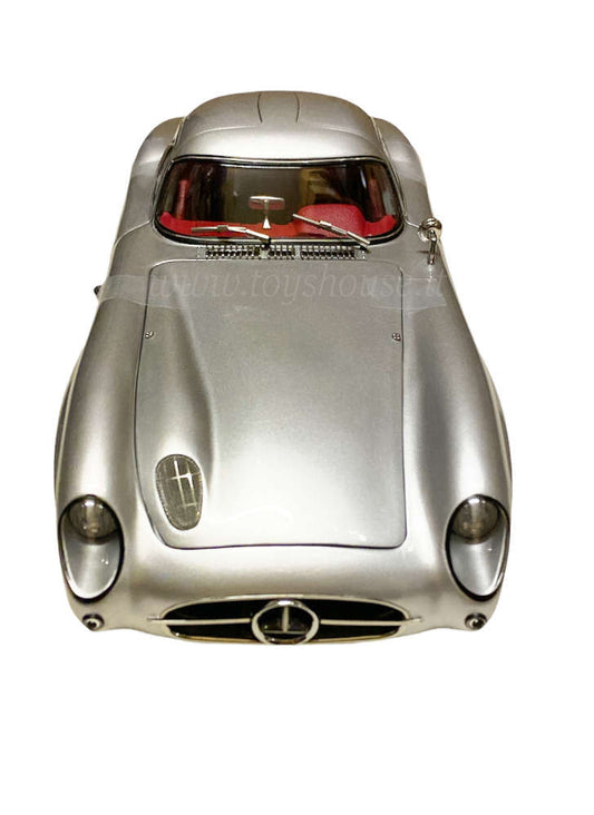 CMC scala 1:18 articolo M076 Mercedes Benz 300 SLR Coupè Uhlenhaut 1955