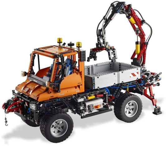 Lego Technic 8110 Mercedes-Benz Unimog U 400