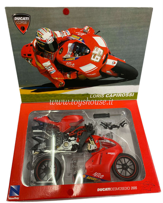 New Ray 1:12 scale item 42375 Ducati Desmosedici Capirossi 2005 Model Kit