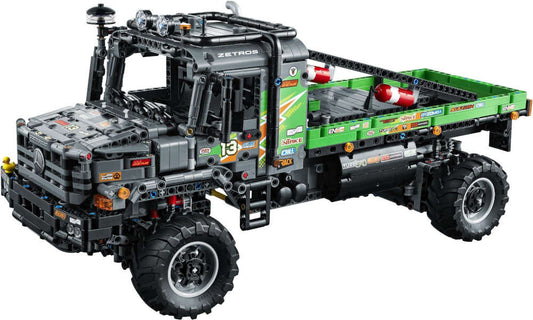 Lego Technic 42129 Mercedes-Benz Zetros 4x4 off-road truck