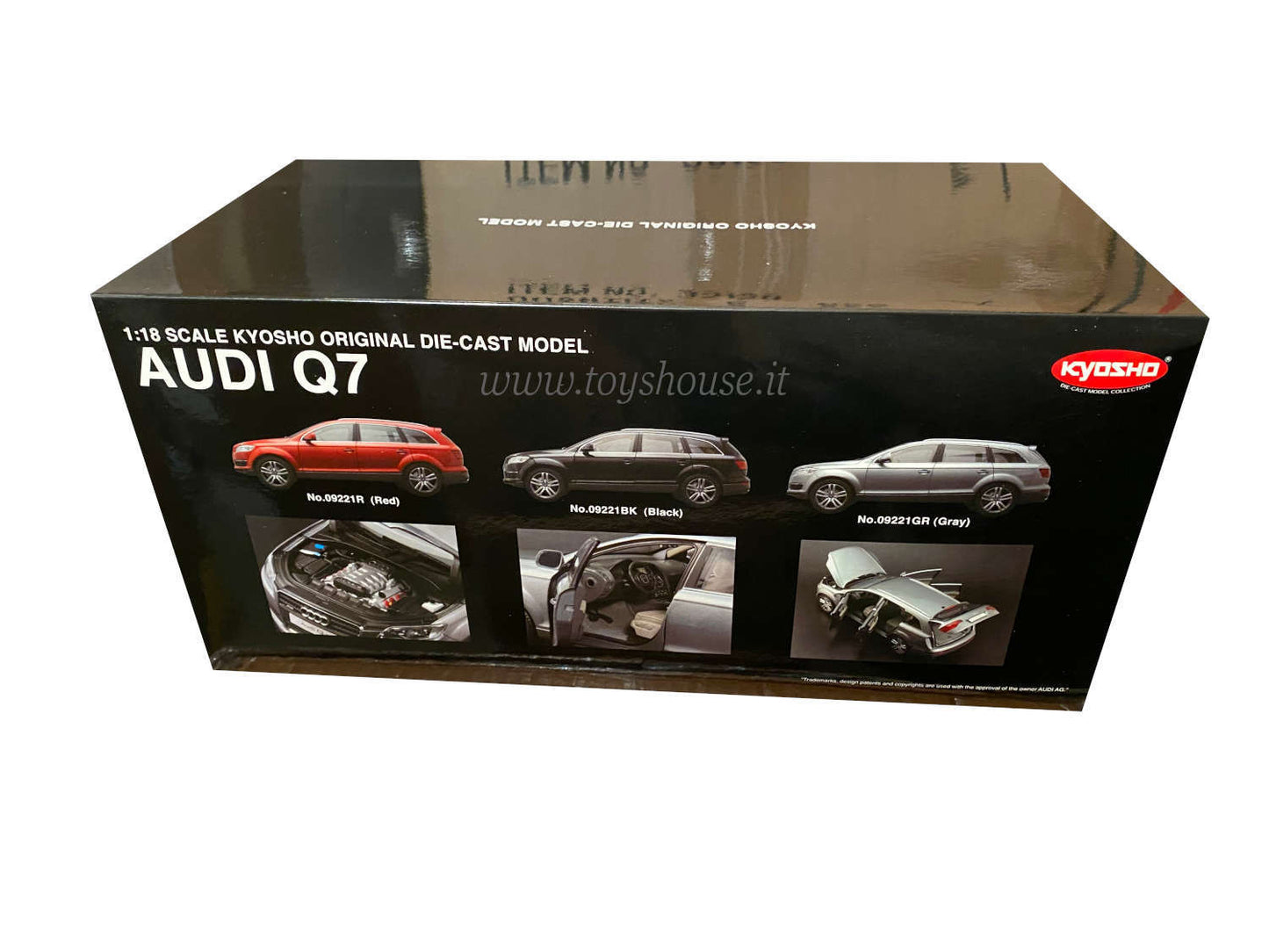 Kyosho 1:18 scale model item 09221GR Audi Q7 4.2 FSI 4X4 V8 2006
