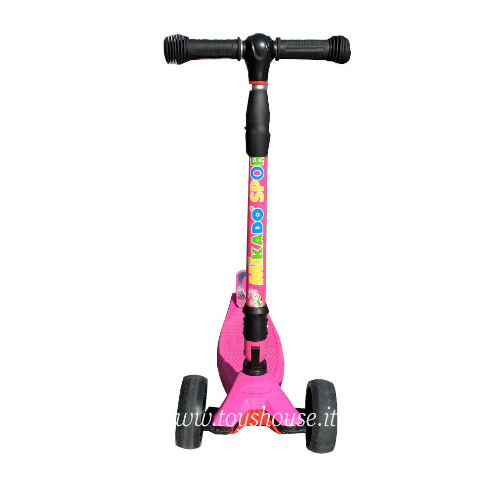 Mikado 3 Flashing Wheels 3 Wheel Scooter with Adjustable Steering and Aluminum Frame Max Weight 60kg