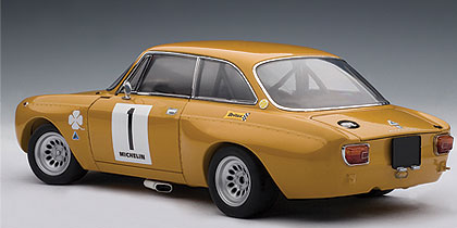 AUTOart scale 1:18 item 87003 Millennium Collection Alfa Romeo GT Am Jarama 1970
