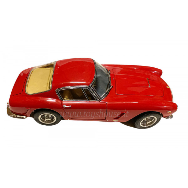 CMC 1:18 scale item M046 Ferrari 250 GT Berlinetta Passo Corto/SWB Street Version 1961