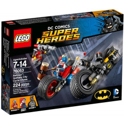 Lego DC Comics Super Heroes 76053 Batman: Inseguimento Sul Batciclo A Gotham City