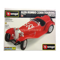 Bburago 1:18 scale item 7008 Kit Collection Alfa Romeo 2300 Touring