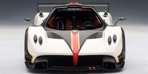 AUTOart 1:18 scale item 78262 Signature Collection Pagani Zonda R