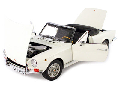 Sun Star scala 1:18 articolo 4902 The Platinum Collection Fiat 124 Spider AS