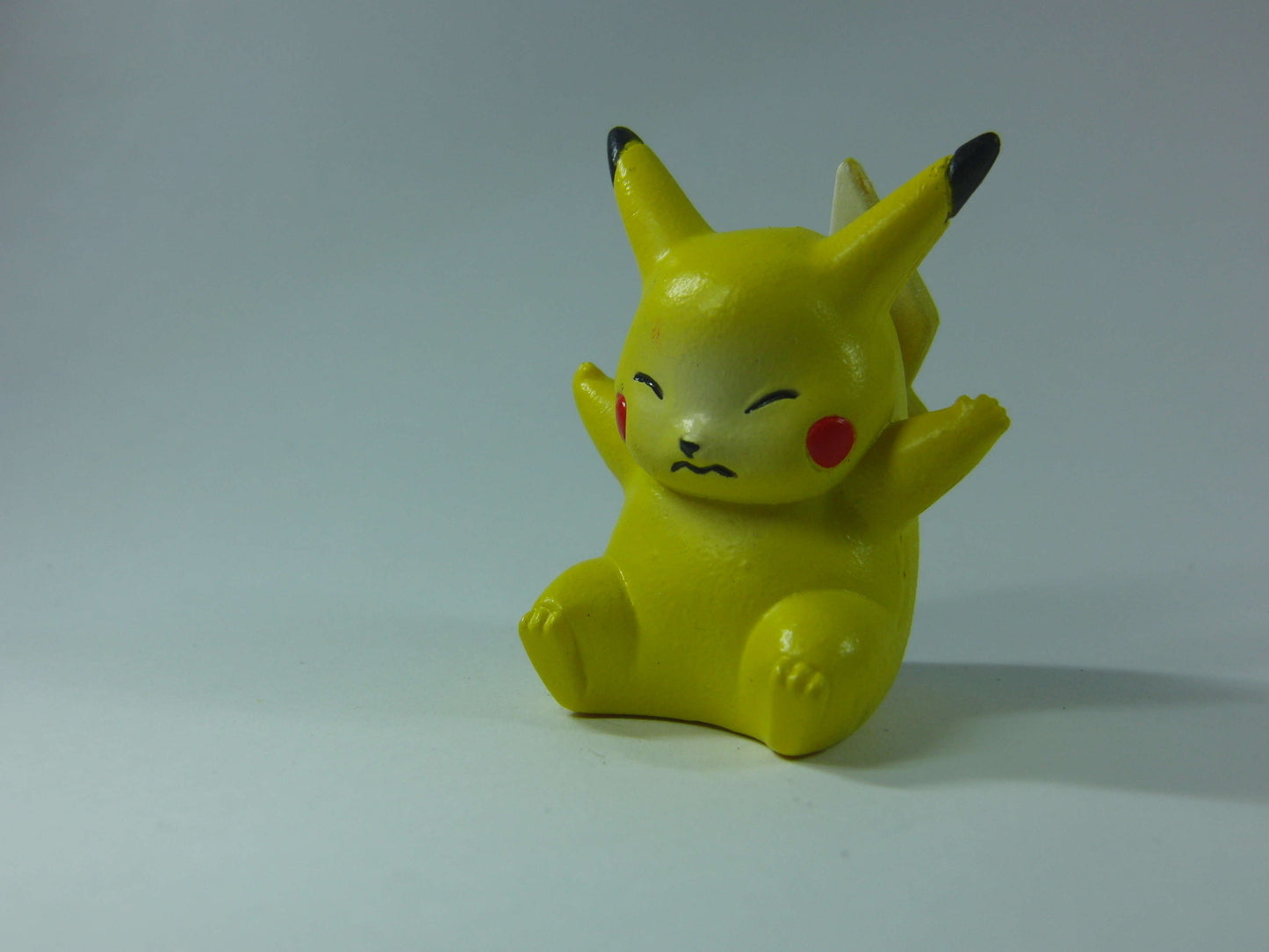 Takara Tomy Pokemon n.25 Pikachu