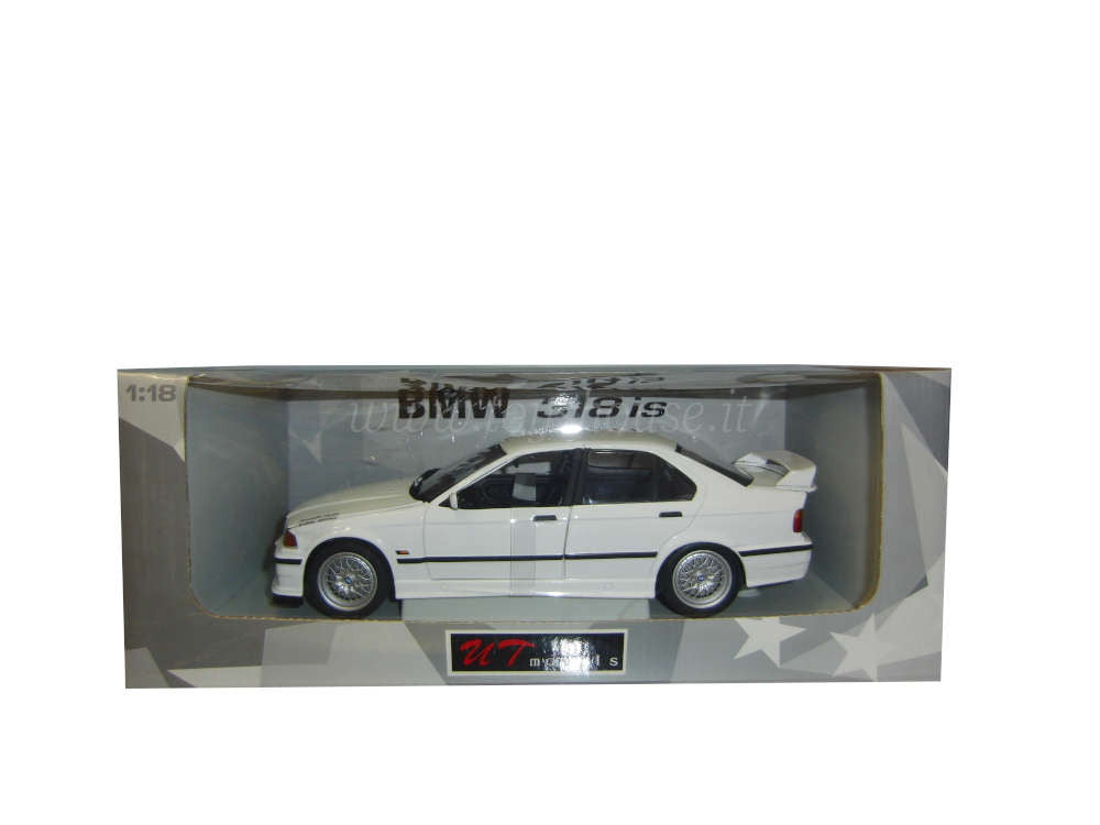 UT Models scala 1:18 articolo 20462 BMW E36 318i Saloon