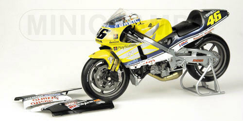 Minicha scale 1:12ale article 122 006146 Honda NSR 500 Valentino Rossi 2000 Nastro Azzurro