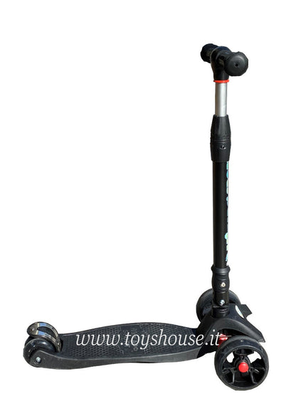 Mikado 3 Flashing Wheels Monopattino 3 Ruote con Sterzo Regolabile e Telaio in Alluminio peso massimo 60kg